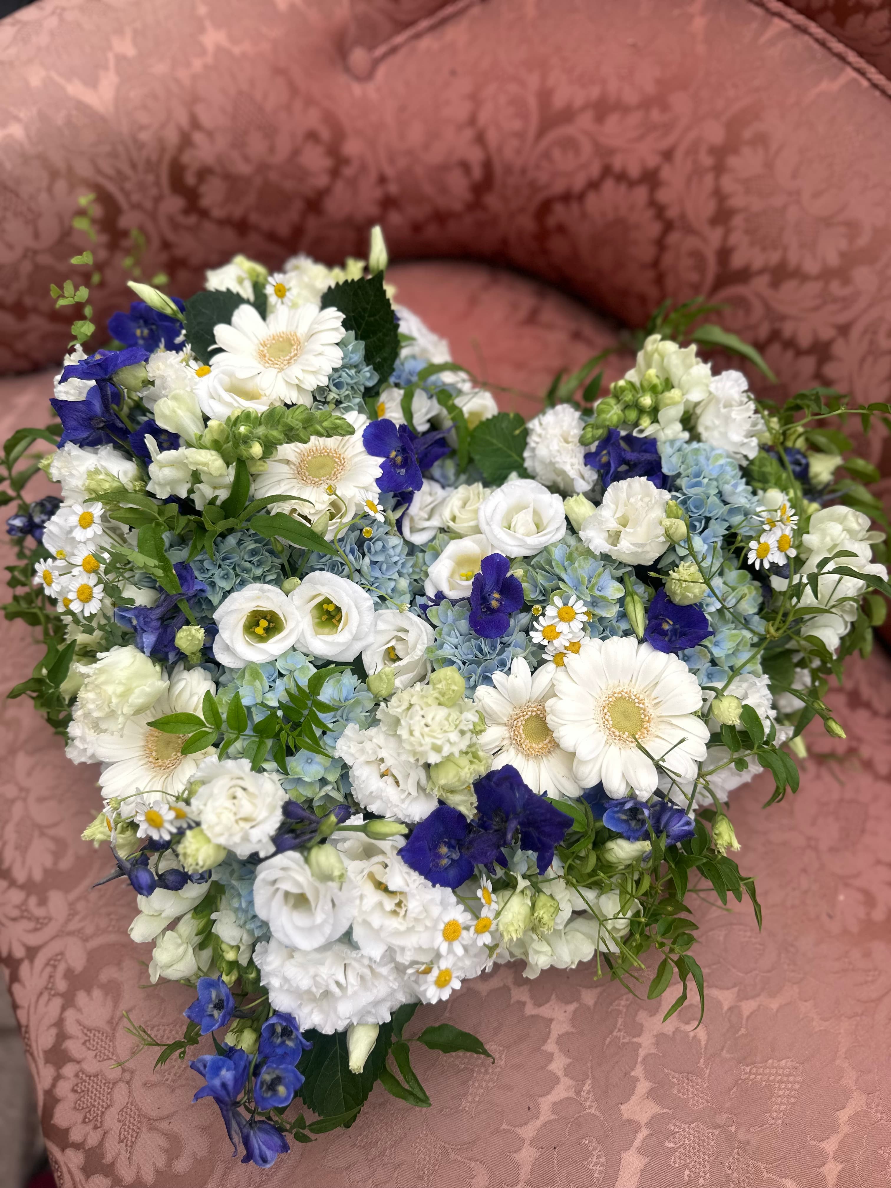 Blomsterhjärta arrangemang